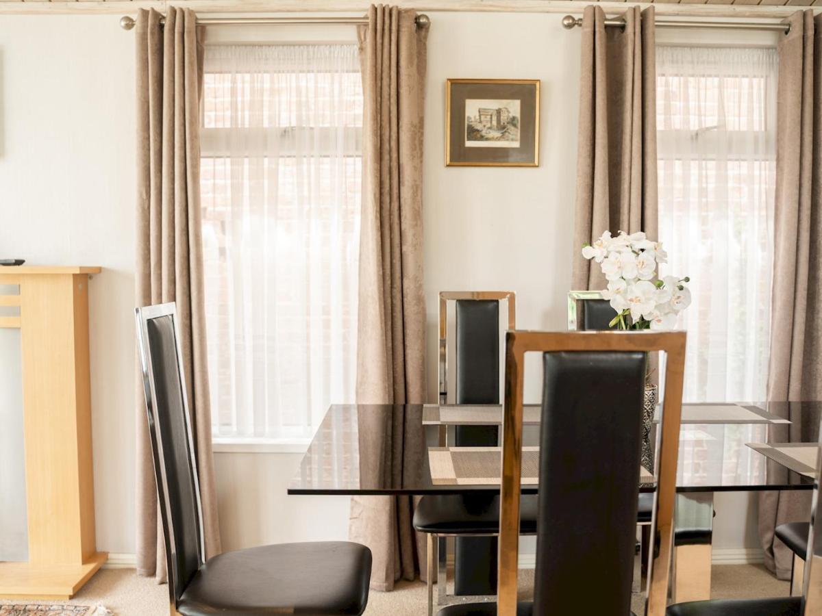 Pass The Keys The Lodge At Point House Farm - Sleeps Up To 6 Chester Exterior foto
