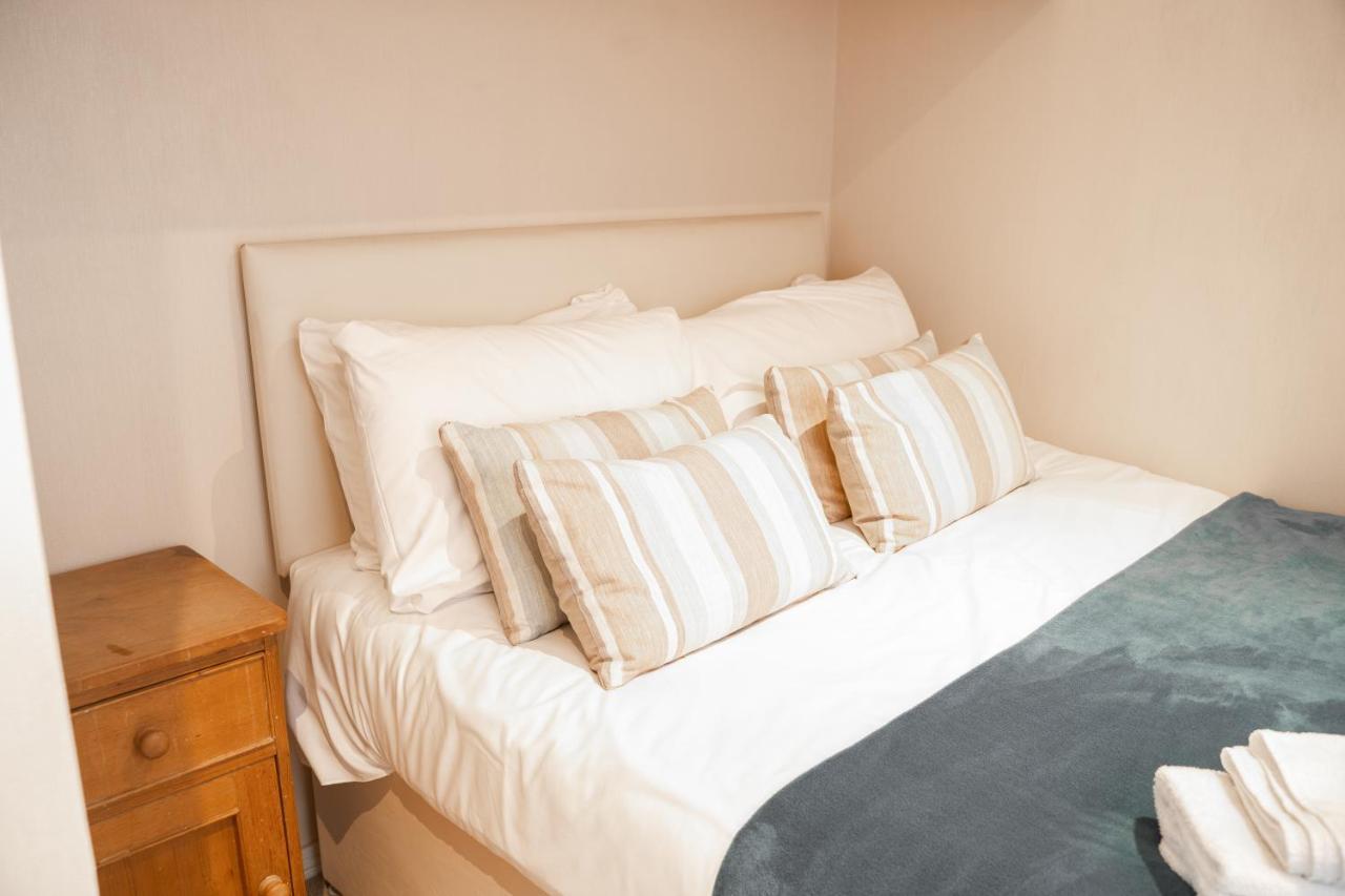 Pass The Keys The Lodge At Point House Farm - Sleeps Up To 6 Chester Exterior foto